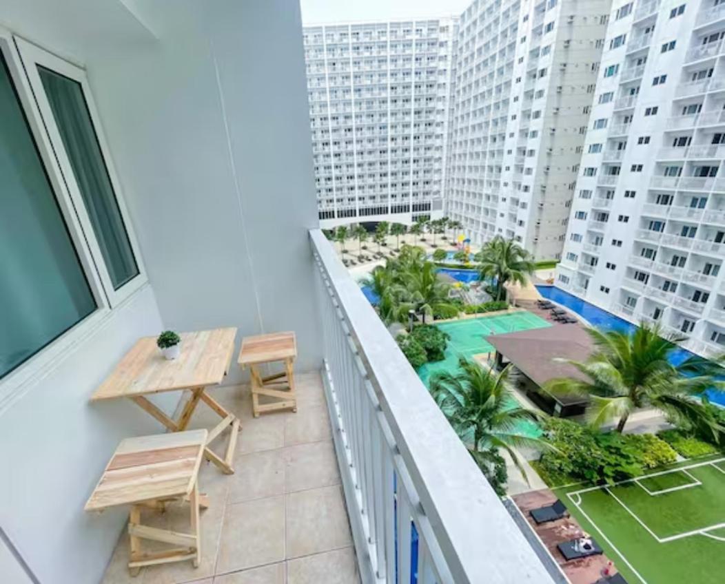 Shore Residences Tower D Manila Exteriör bild